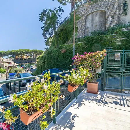 Holiday home 1 Bedroom Stunning In Rapallo