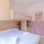 度假居 1 Bedroom Stunning In 拉帕洛